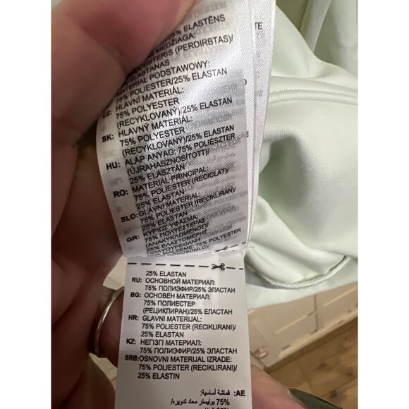 NWT Adidas size medium light green 1/2 zip pullover golf top shirt - Picture 3 of 4